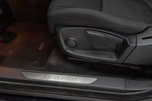 Jaguar E-Pace 2.0D 110kW 4WD  - Foto 16