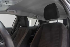 Peugeot 2008 Active BlueHDI 81kW (110CV) - Foto 17