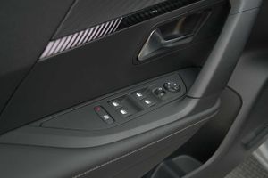 Peugeot 2008 Allure Puretech 100 S&S 6 Vel. MAN  - Foto 17
