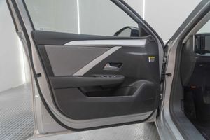 Opel Astra 1.2T XHT 96kW (130CV) Edition  - Foto 16