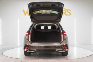 Peugeot 308 SW Allure BlueHDi 130 S&S EAT8  - Foto 9