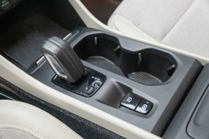 Volvo XC40 2.0 T4 AWD Momentum Auto  - Foto 14