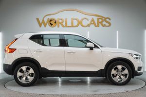 Volvo XC40 2.0 T4 AWD Momentum Auto  - Foto 4
