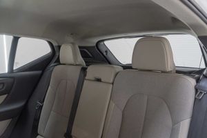 Volvo XC40 2.0 T4 AWD Momentum Auto  - Foto 18