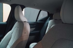 Volvo XC40 2.0 T4 AWD Momentum Auto  - Foto 11