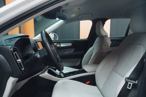 Volvo XC40 2.0 T4 AWD Momentum Auto  - Foto 10