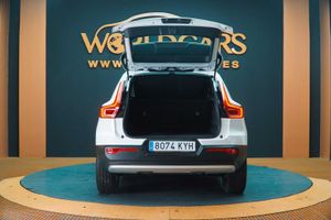 Volvo XC40 2.0 T4 AWD Momentum Auto  - Foto 5