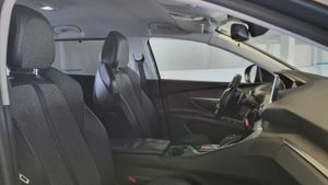 Peugeot 5008 Allure BlueHDi 96kW (130CV) S&S EAT8 - Foto 21