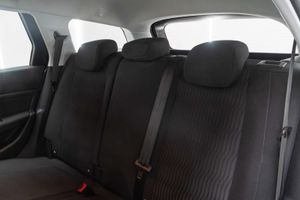 Peugeot 308 SW Access 1.6 BlueHDI 73KW (100CV) - Foto 17