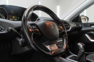 Peugeot 308 SW Access 1.6 BlueHDI 73KW (100CV) - Foto 11