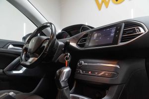 Peugeot 308 SW Access 1.6 BlueHDI 73KW (100CV) - Foto 20