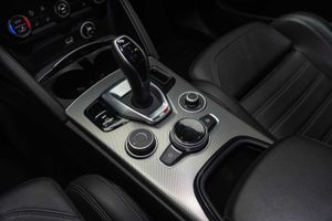 Alfa Romeo Stelvio 2.2 Diésel 154kW (210CV) Veloce Q4 - Foto 15