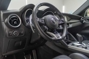 Alfa Romeo Stelvio 2.2 Diésel 154kW (210CV) Veloce Q4 - Foto 12