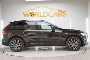 Volvo XC60 2.0 D4 AWD R-Design B Auto  - Foto 4