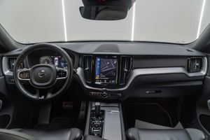Volvo XC60 2.0 D4 AWD R-Design B Auto  - Foto 19