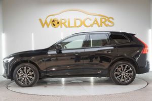 Volvo XC60 2.0 D4 AWD R-Design B Auto  - Foto 8