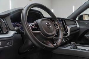 Volvo XC60 2.0 D4 AWD R-Design B Auto  - Foto 11