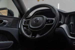 Volvo XC60 2.0 D4 AWD R-Design B Auto  - Foto 20