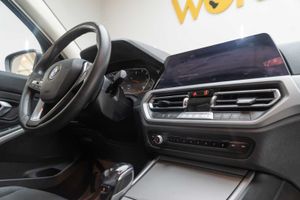 BMW Serie 3 318d Auto.  - Foto 21