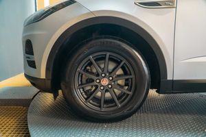Jaguar E-Pace 2.0D 120kW 4WD Auto  - Foto 12