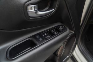 Jeep Renegade Limited 1.3 PHEV 140kW (190CV) AT AWD  - Foto 18