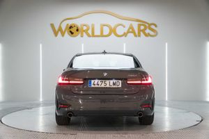 BMW Serie 3 318d Auto.  - Foto 6