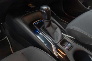 Toyota Corolla 1.8 125H ACTIVE TECH E-CVT SEDAN  - Foto 14