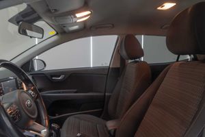 Kia Stonic 1.6 CRDi VGT 81kW (110CV) Drive Eco-Dyn  - Foto 17