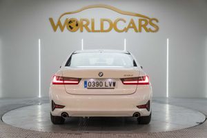 BMW Serie 3 318d Auto. - Foto 6