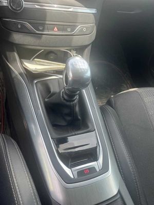 Peugeot 308 SW Allure 1.5 BlueHDi 96KW (130CV)  - Foto 7