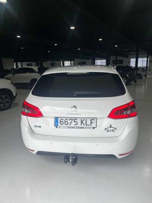 Peugeot 308 SW Allure 1.5 BlueHDi 96KW (130CV)  - Foto 8