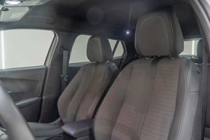 Peugeot 2008 Allure Puretech 130 S&S EAT8  - Foto 18