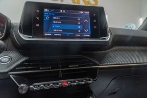 Peugeot 2008 Allure Puretech 130 S&S EAT8  - Foto 13