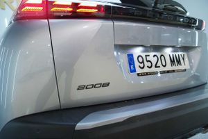 Peugeot 2008 Allure Puretech 130 S&S EAT8  - Foto 18
