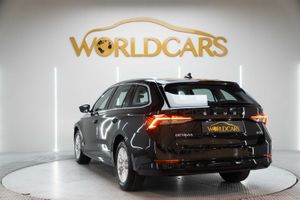 Skoda Octavia Combi 1.0 TSI 81kW(110CV) DSG mHEV Ambi.  - Foto 7
