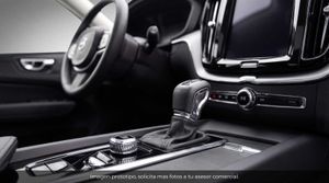 Volvo XC60 2.0 B4 D Momentum Pro Auto  - Foto 4