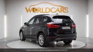 BMW X1 sDrive18dA Corporate  - Foto 3