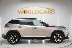 Peugeot 2008 Allure Puretech 130 S&S EAT8  - Foto 4