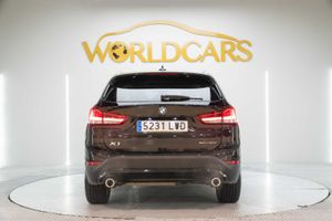 BMW X1 sDrive18dA Corporate  - Foto 6