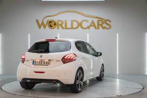 Peugeot 208 5P Signature PureTech 81KW (110CV) EAT6  - Foto 5