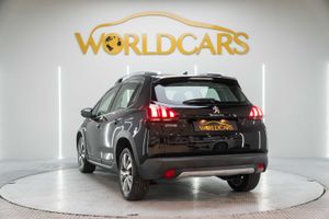 Peugeot 2008 Allure 1.2 PureTech 81KW (110CV) Auto  - Foto 7