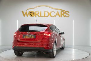 Ford Focus 1.5 tdci trend automatico 120cv  - Foto 5