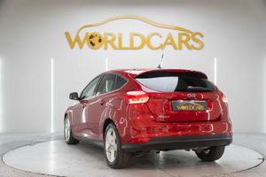 Ford Focus 1.5 tdci trend automatico 120cv  - Foto 7