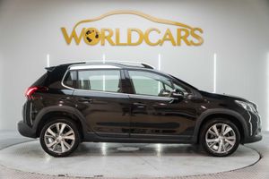 Peugeot 2008 Allure 1.2 PureTech 81KW (110CV) Auto  - Foto 4