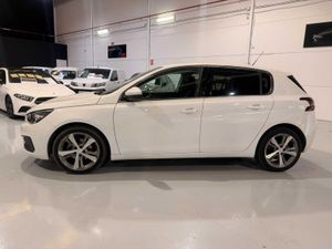 Peugeot 308 5p Allure 1.5 BlueHDi 96KW (130CV) - Foto 3