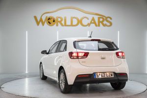 Kia Rio 1.2 DPi 62kW (84CV) Concept  - Foto 7