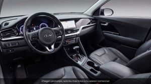 Kia Niro 1.6 GDi PHEV 104kW (141CV) Concept  - Foto 4