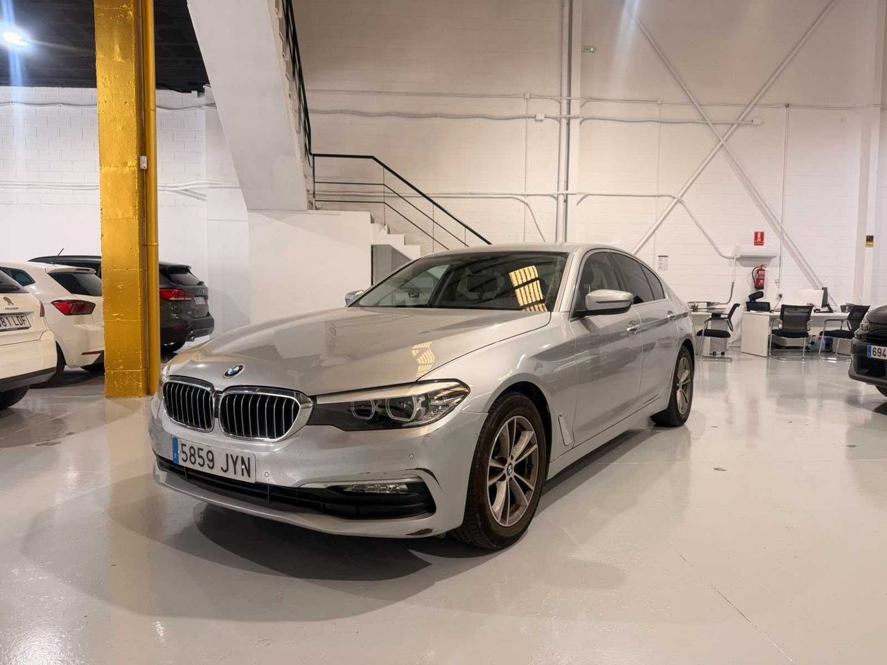 BMW Serie 5 520d  - Foto 1