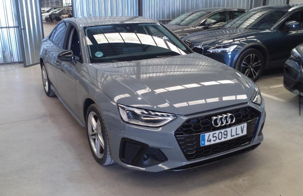 Audi A4 S-line 163cv 2020   - Foto 1