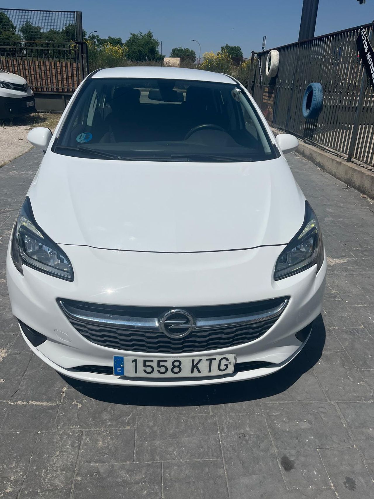 Opel Corsa SELECTIVE   - Foto 1